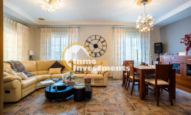 Bestaande bouw - Villa - Elche - 