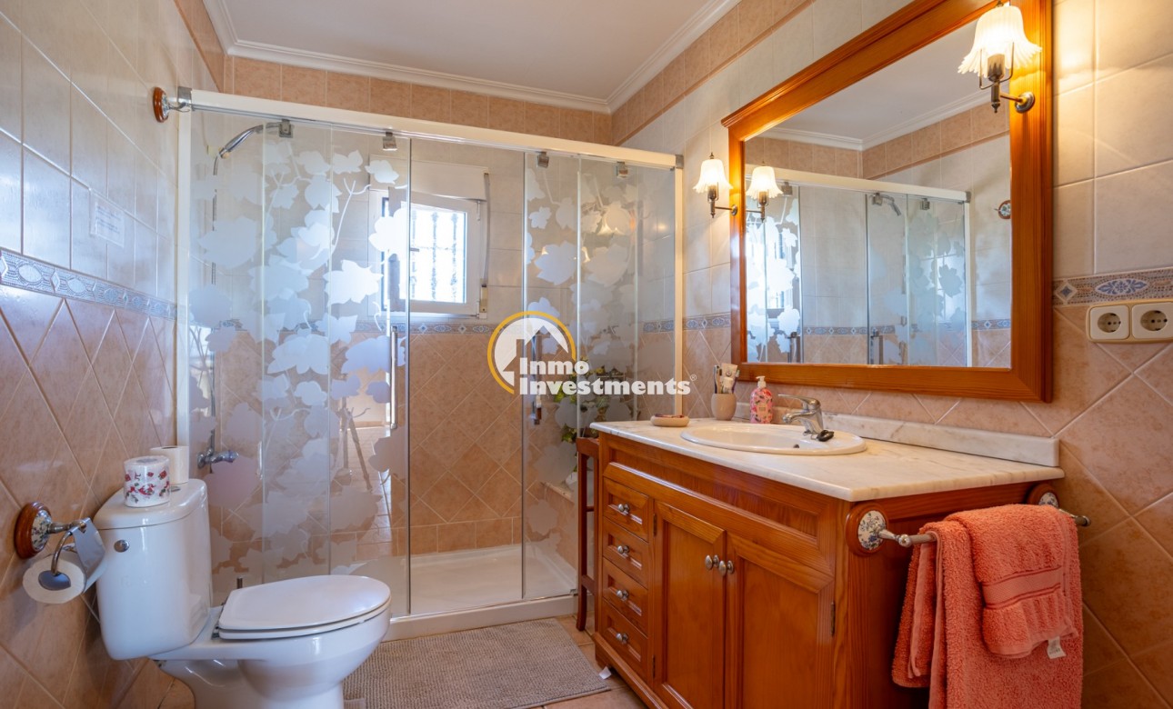 Bestaande bouw - Villa - Elche - 