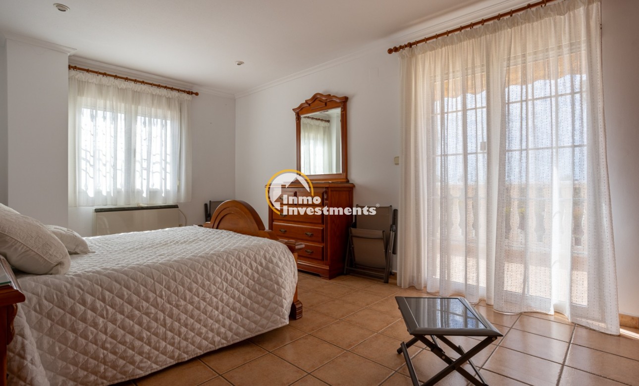 Bestaande bouw - Villa - Elche - 