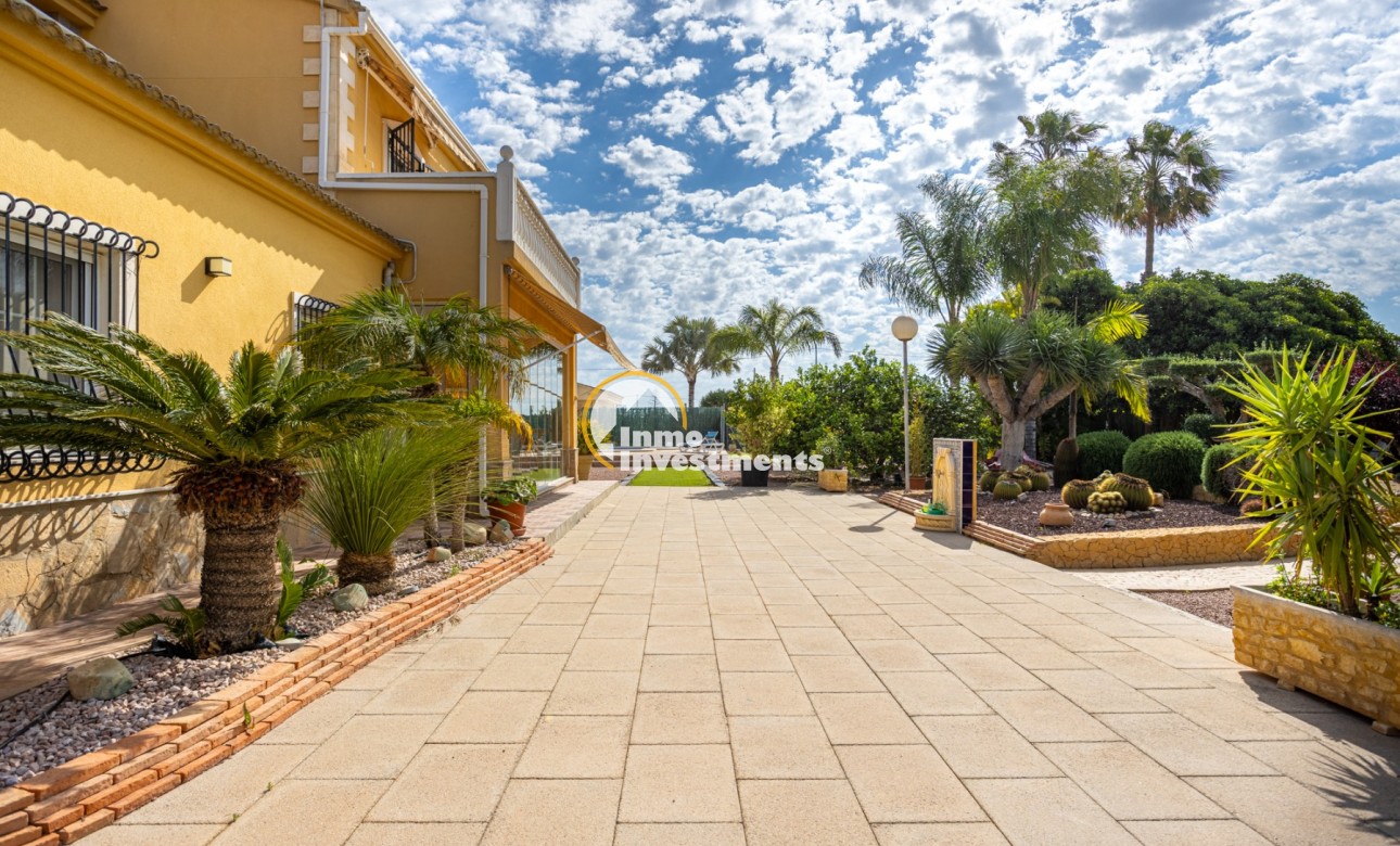 Bestaande bouw - Villa - Elche - 