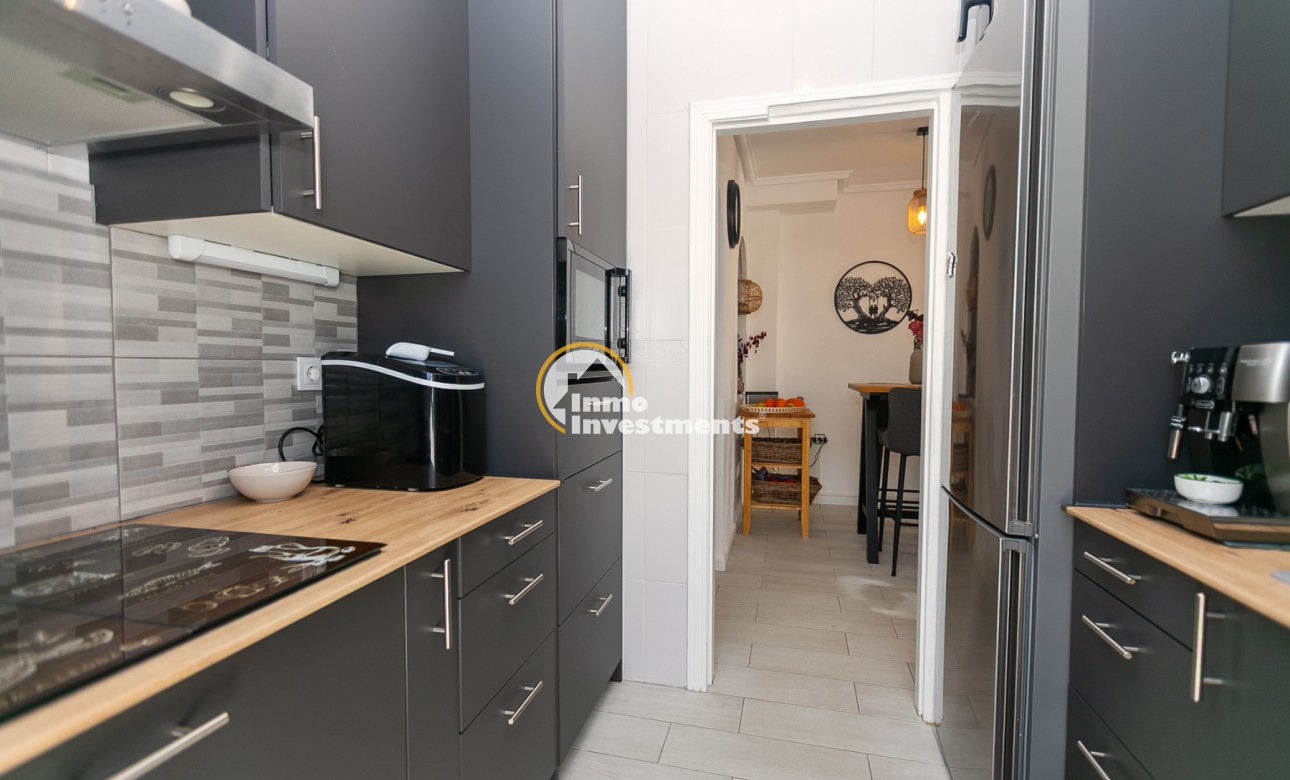 Till salu - Quad House - Los Altos