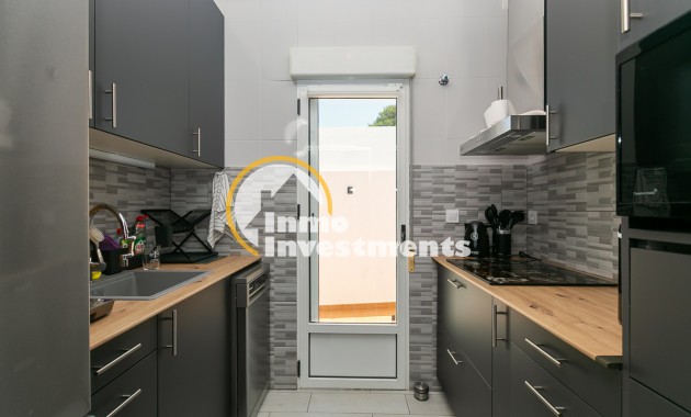 Till salu - Quad House - Los Altos