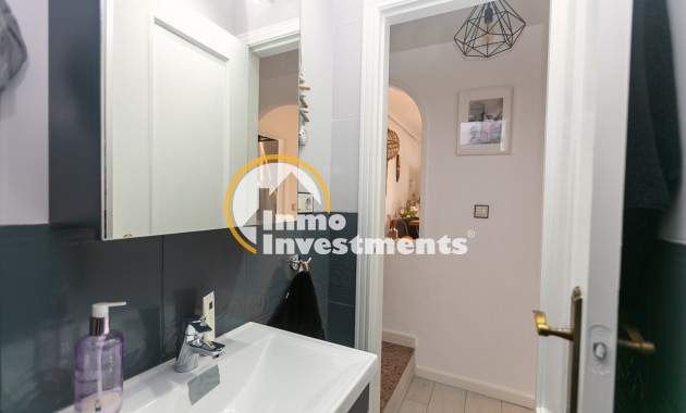 Till salu - Quad House - Los Altos