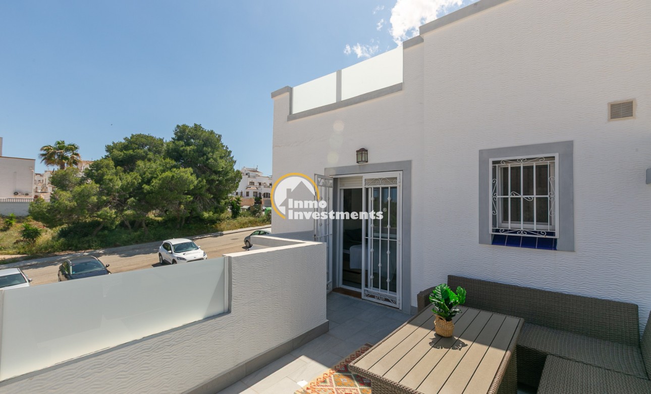 Till salu - Quad House - Los Altos