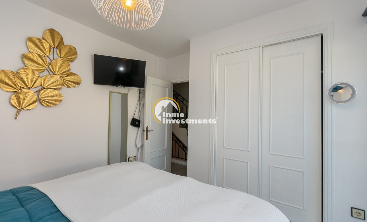 Till salu - Quad House - Los Altos