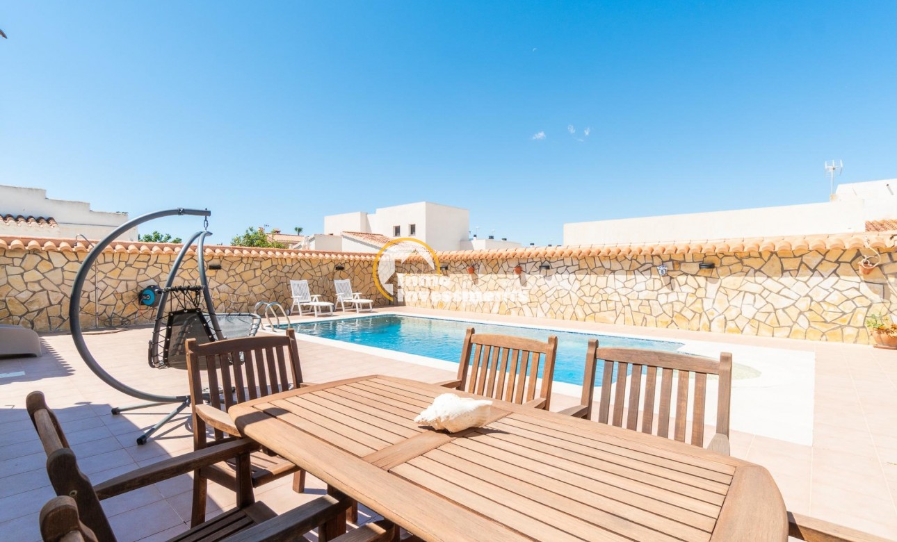 Reventa - Chalet independiente - Torrevieja - Torreta Florida