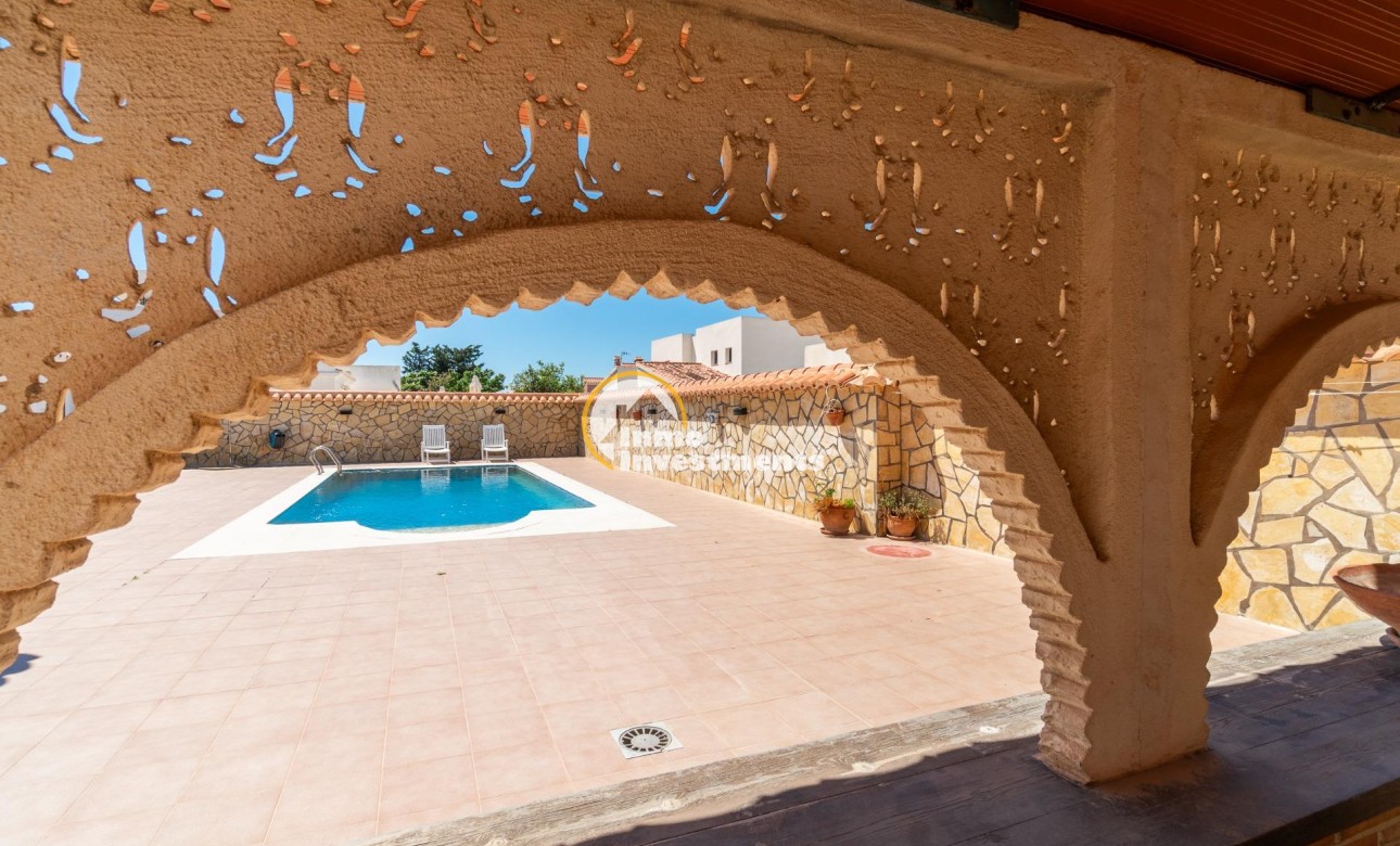 Reventa - Chalet independiente - Torrevieja - Torreta Florida