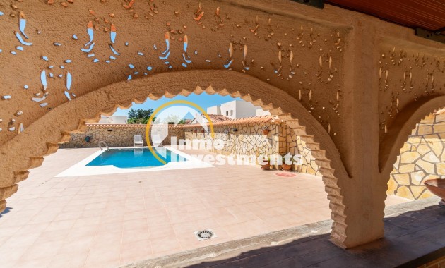 Reventa - Chalet independiente - Torrevieja - Torreta Florida