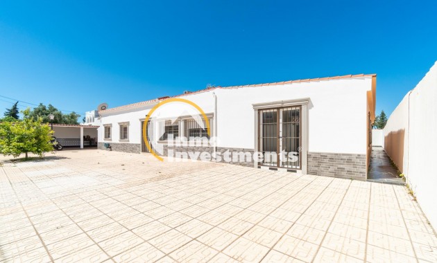 Reventa - Chalet independiente - Torrevieja - Torreta Florida