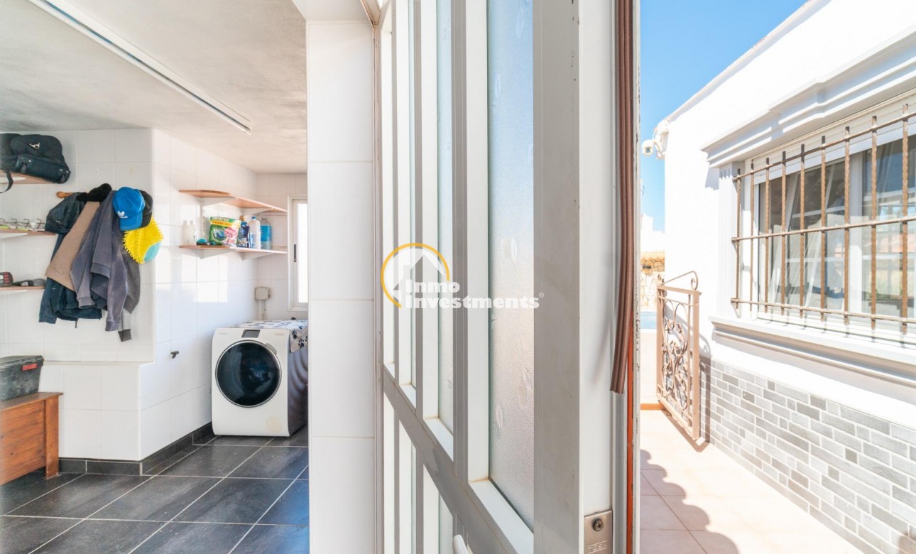 Reventa - Chalet independiente - Torrevieja - Torreta Florida