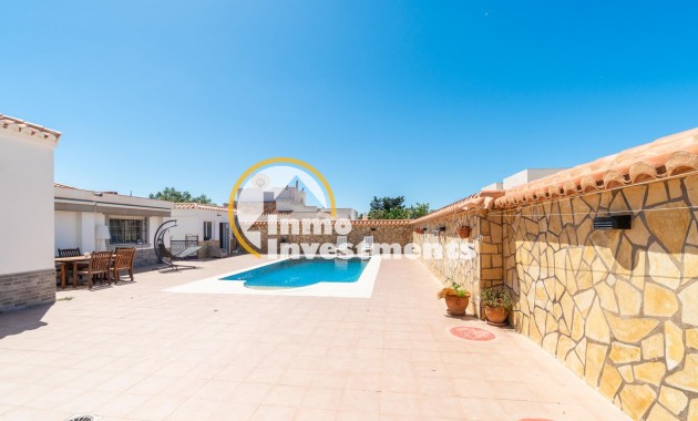 Reventa - Chalet independiente - Torrevieja - Torreta Florida