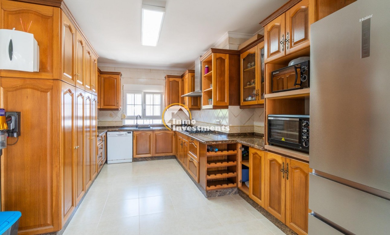 Reventa - Chalet independiente - Torrevieja - Torreta Florida