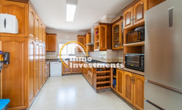 Reventa - Chalet independiente - Torrevieja - Torreta Florida