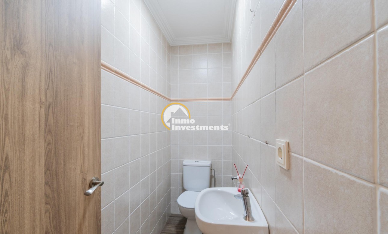 Reventa - Chalet independiente - Torrevieja - Torreta Florida