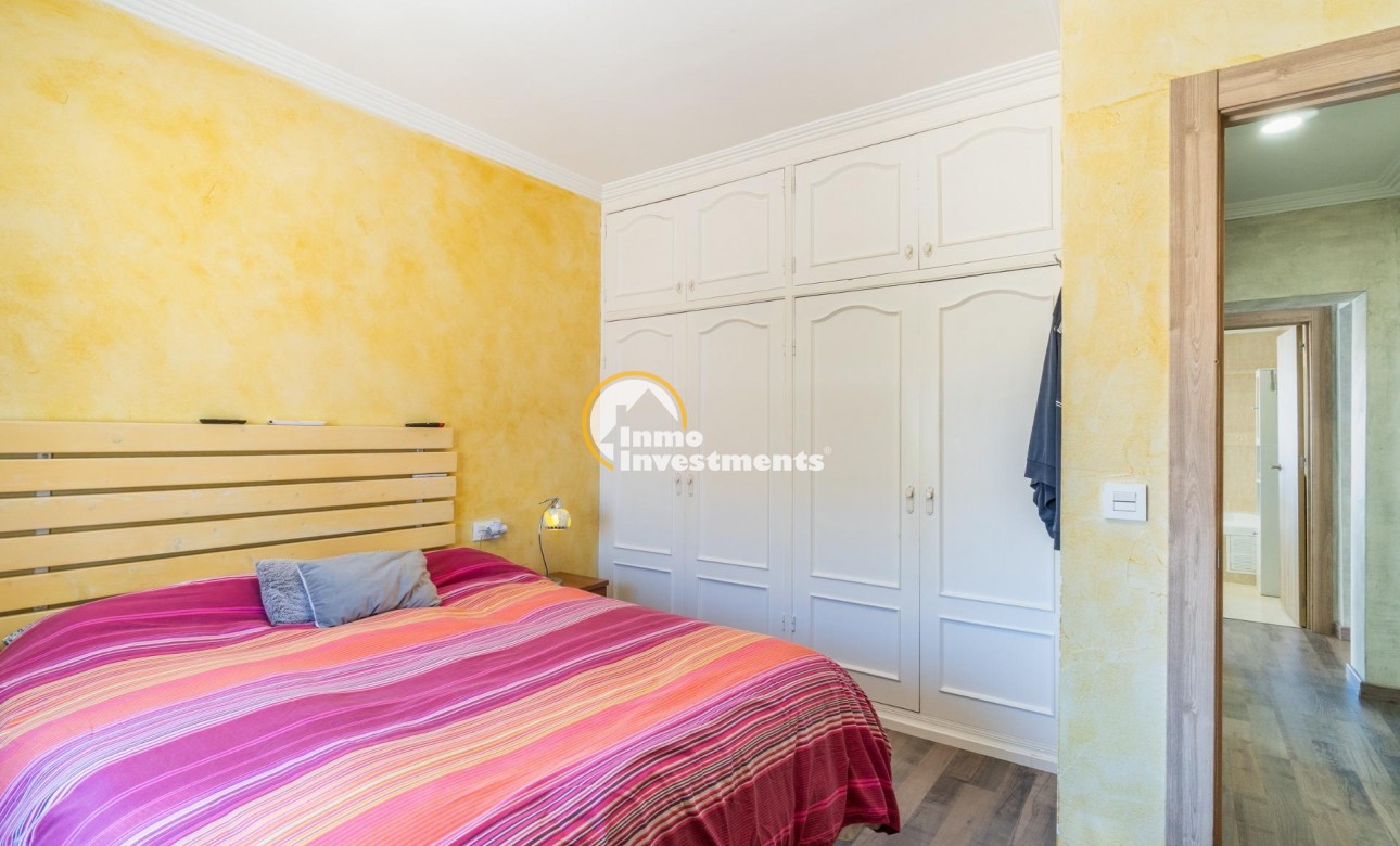 Reventa - Chalet independiente - Torrevieja - Torreta Florida