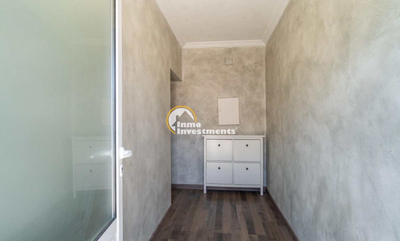 Reventa - Chalet independiente - Torrevieja - Torreta Florida
