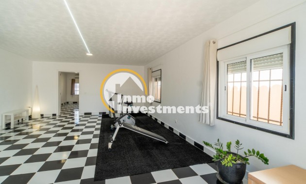 Reventa - Chalet independiente - Torrevieja - Torreta Florida