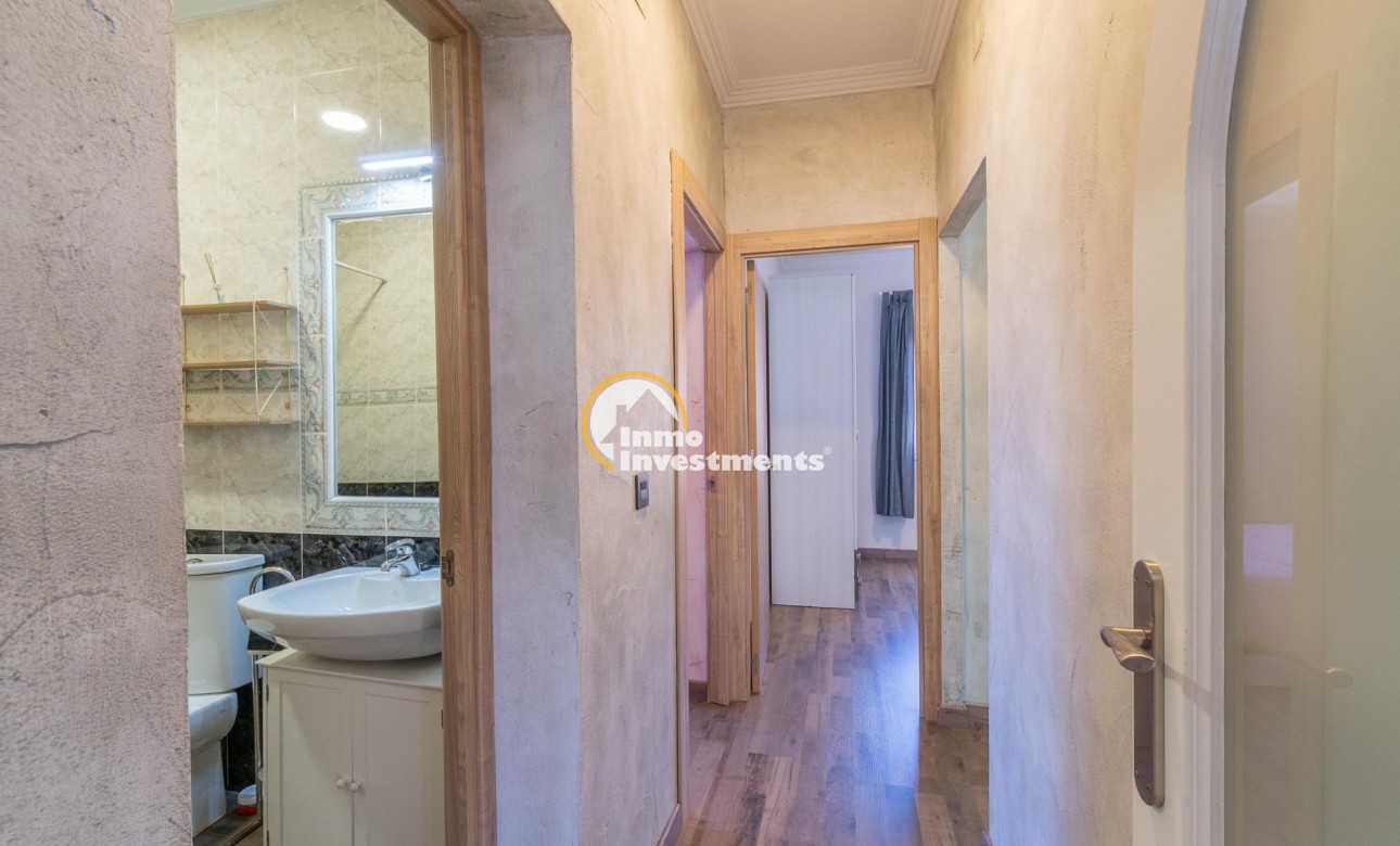 Reventa - Chalet independiente - Torrevieja - Torreta Florida