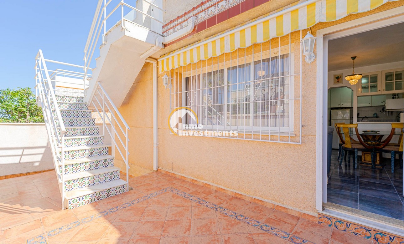 Resale - Bungalow - Los Altos