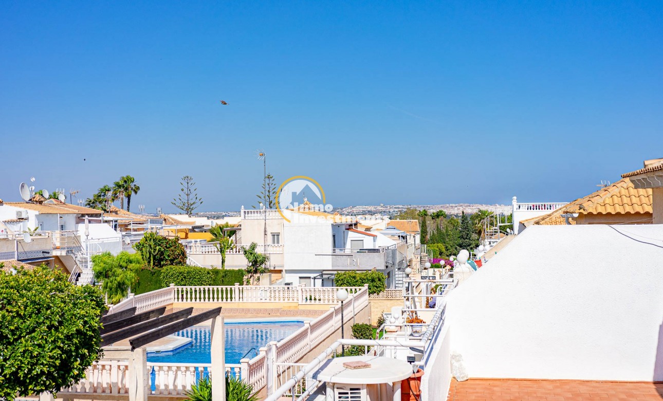 Resale - Bungalow - Los Altos