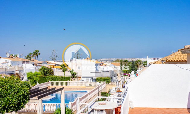 Resale - Bungalow - Los Altos