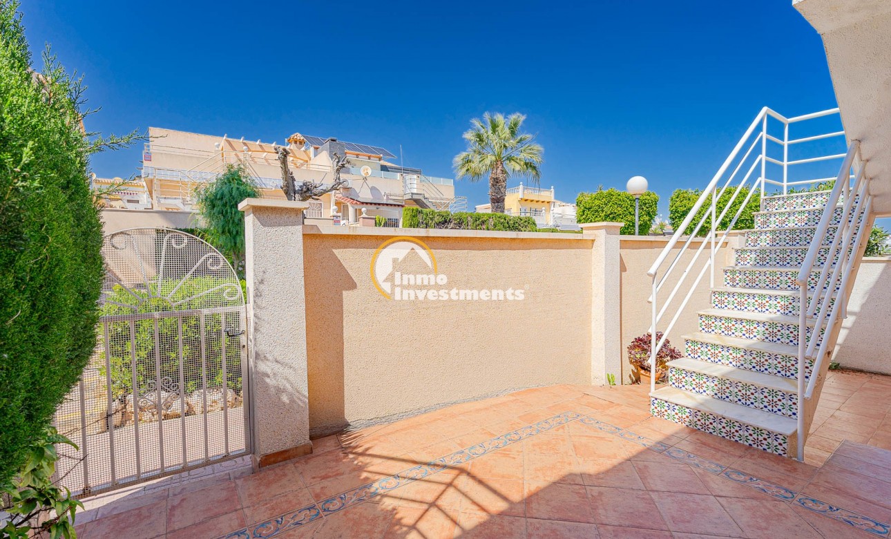 Resale - Bungalow - Los Altos