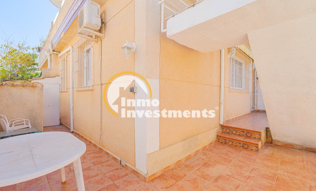 Resale - Bungalow - Los Altos