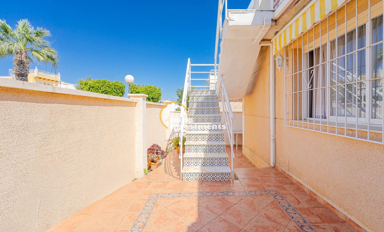 Resale - Bungalow - Los Altos
