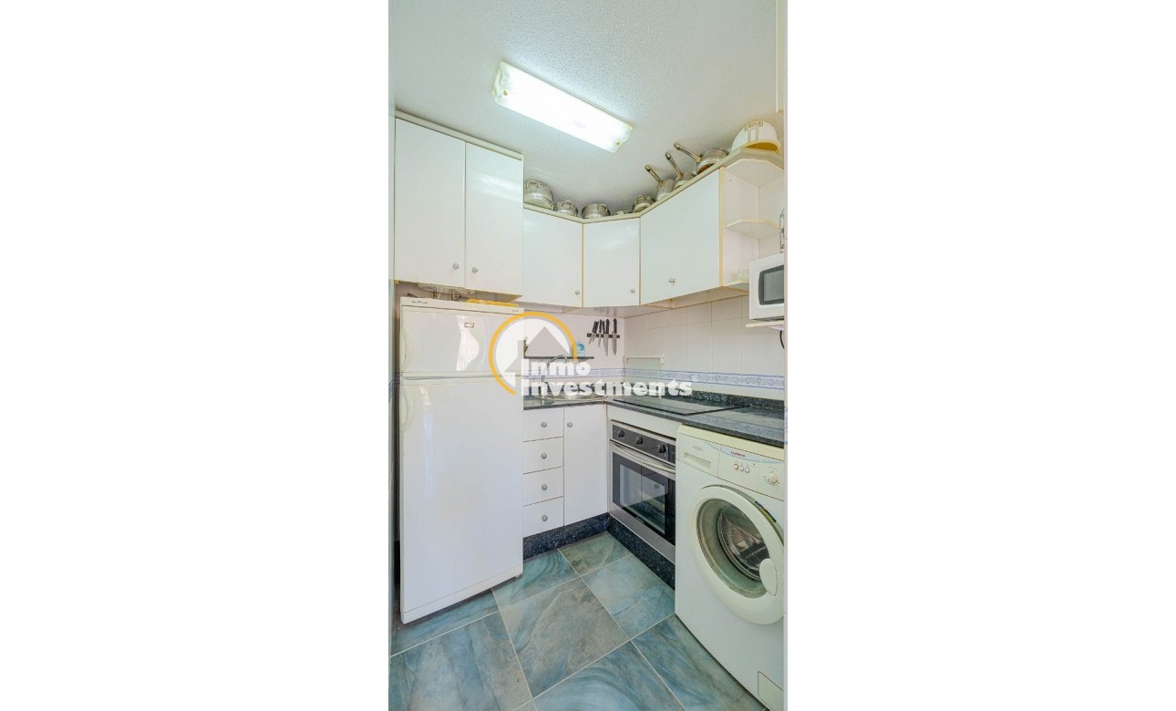 Resale - Bungalow - Los Altos