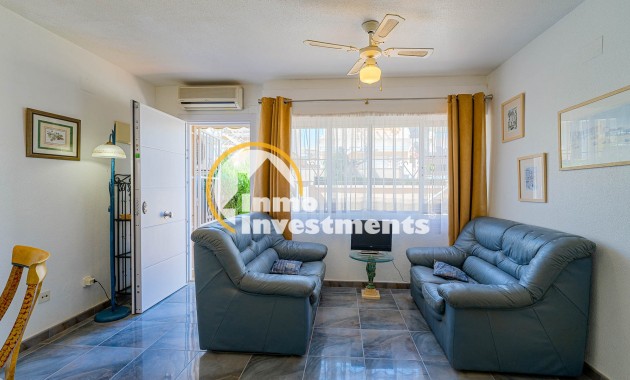 Resale - Bungalow - Los Altos