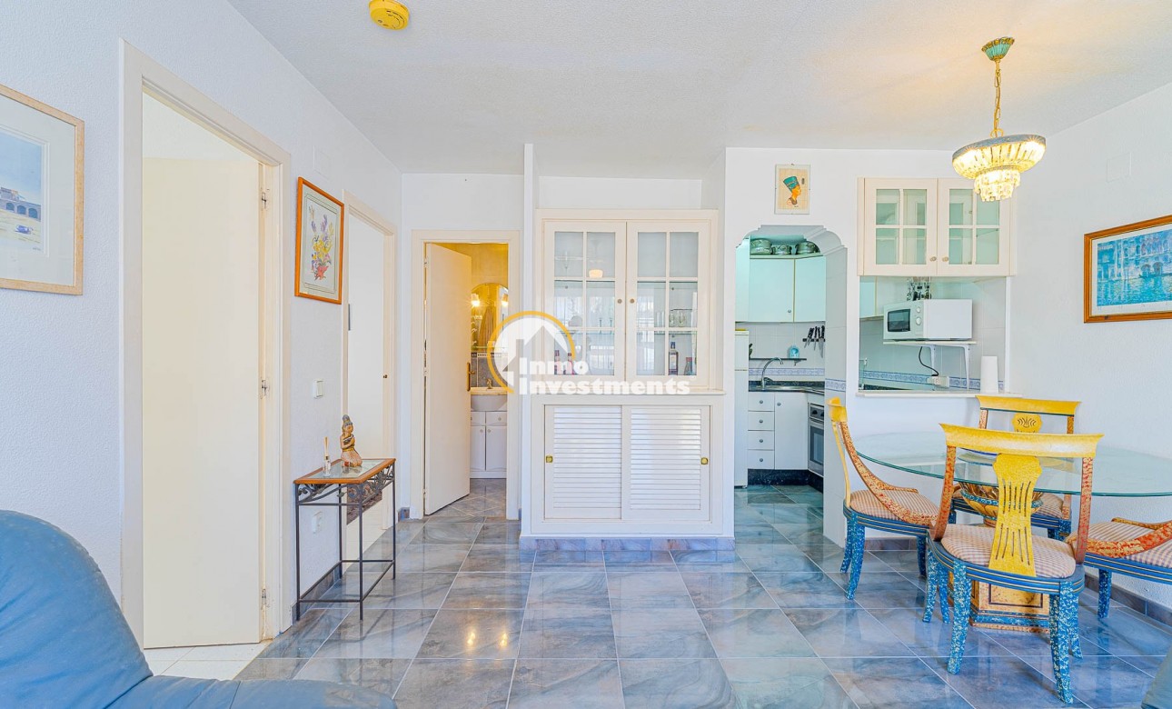 Resale - Bungalow - Los Altos