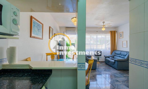 Resale - Bungalow - Los Altos
