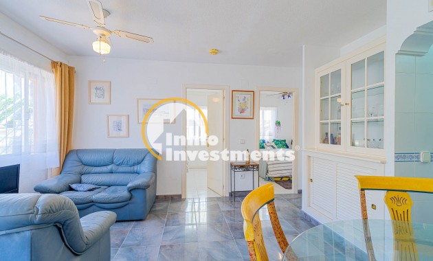 Resale - Bungalow - Los Altos