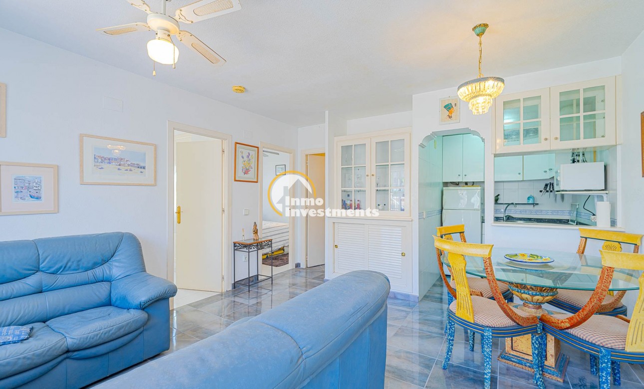 Resale - Bungalow - Los Altos