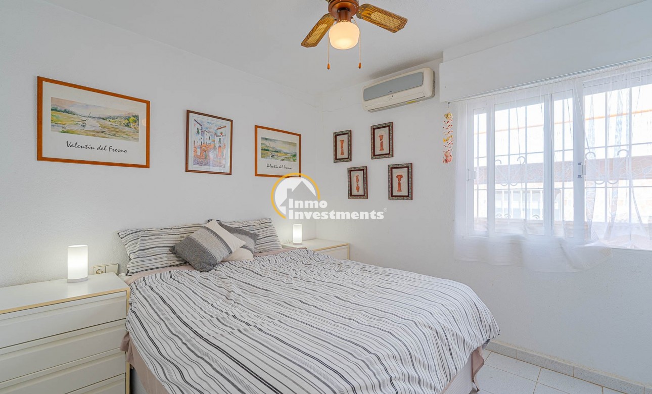 Resale - Bungalow - Los Altos