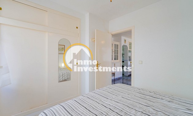 Resale - Bungalow - Los Altos