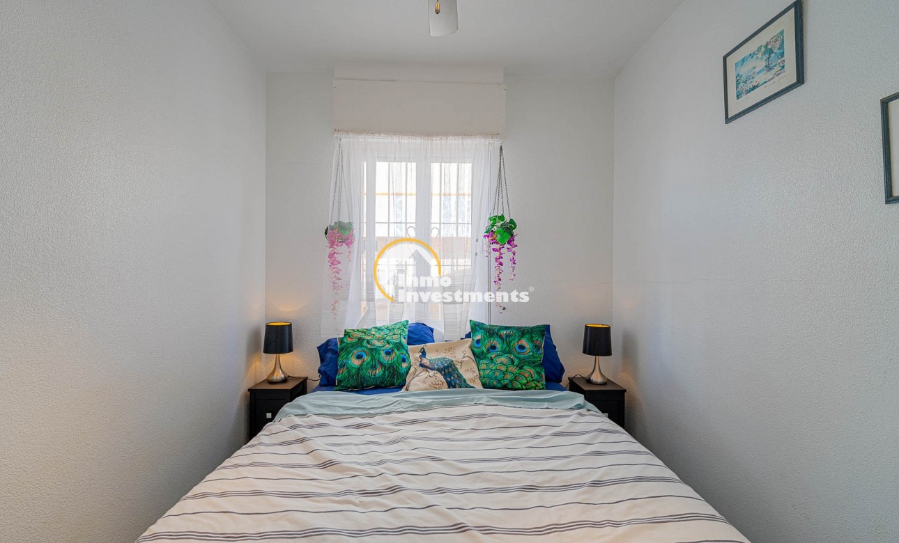 Resale - Bungalow - Los Altos