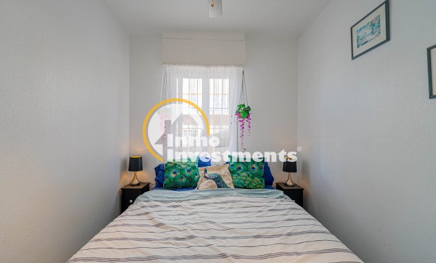 Resale - Bungalow - Los Altos