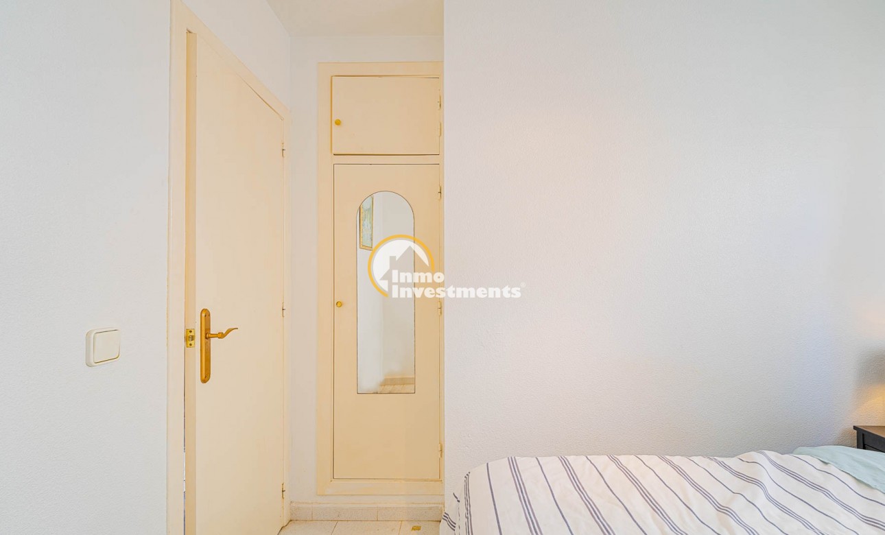 Resale - Bungalow - Los Altos