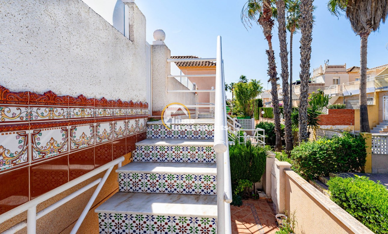 Resale - Bungalow - Los Altos