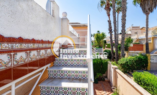 Resale - Bungalow - Los Altos