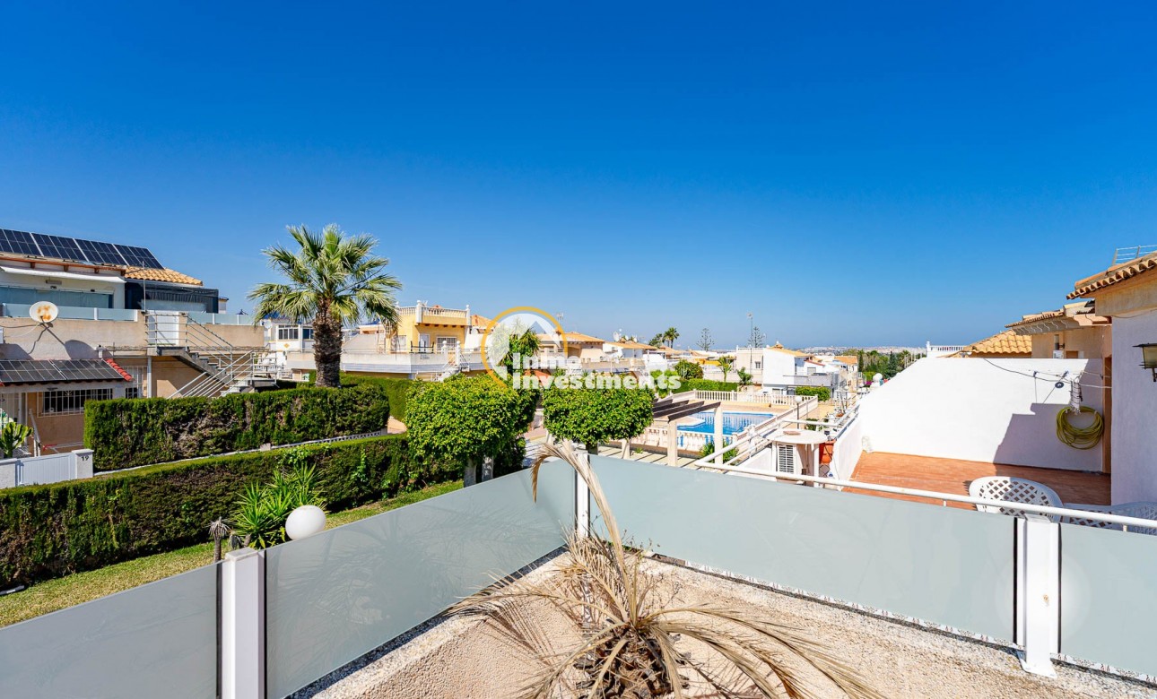 Resale - Bungalow - Los Altos