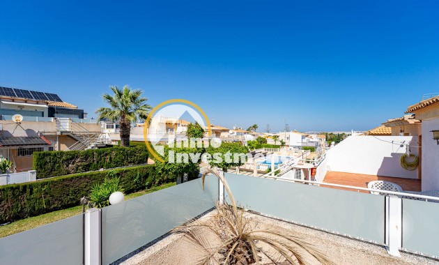 Resale - Bungalow - Los Altos