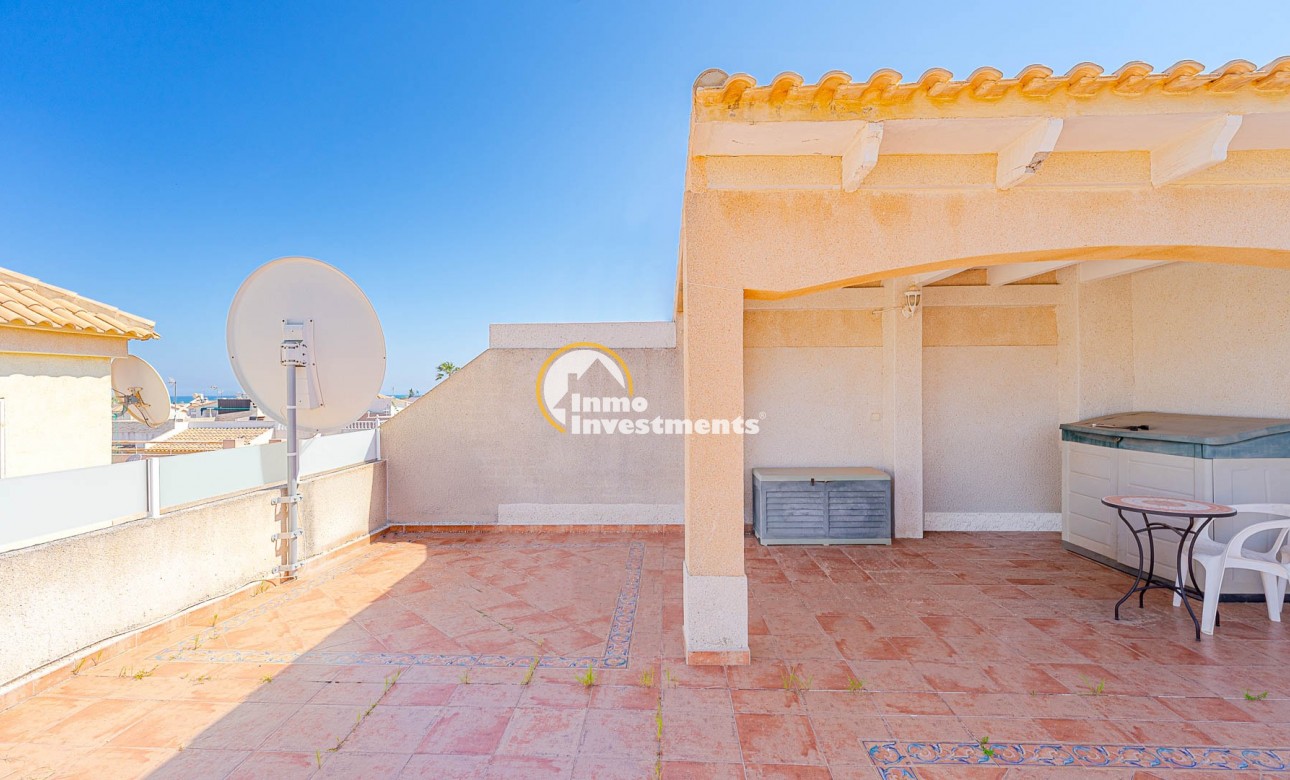 Resale - Bungalow - Los Altos