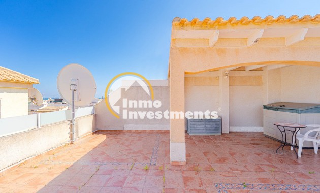 Resale - Bungalow - Los Altos