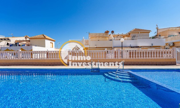 Resale - Bungalow - Los Altos
