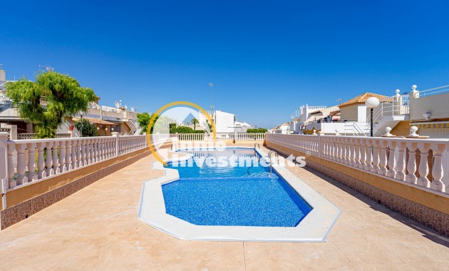 Resale - Bungalow - Los Altos