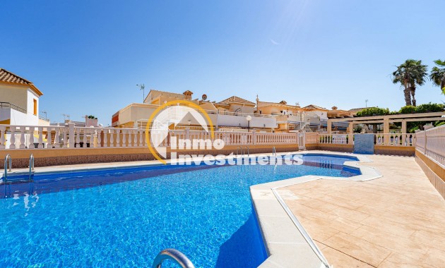 Resale - Bungalow - Los Altos