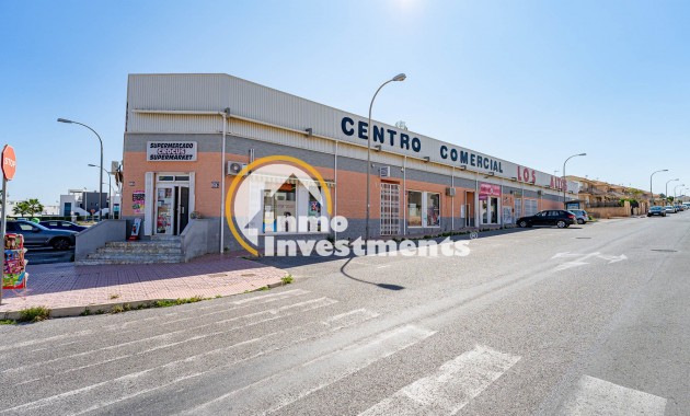 Resale - Bungalow - Los Altos
