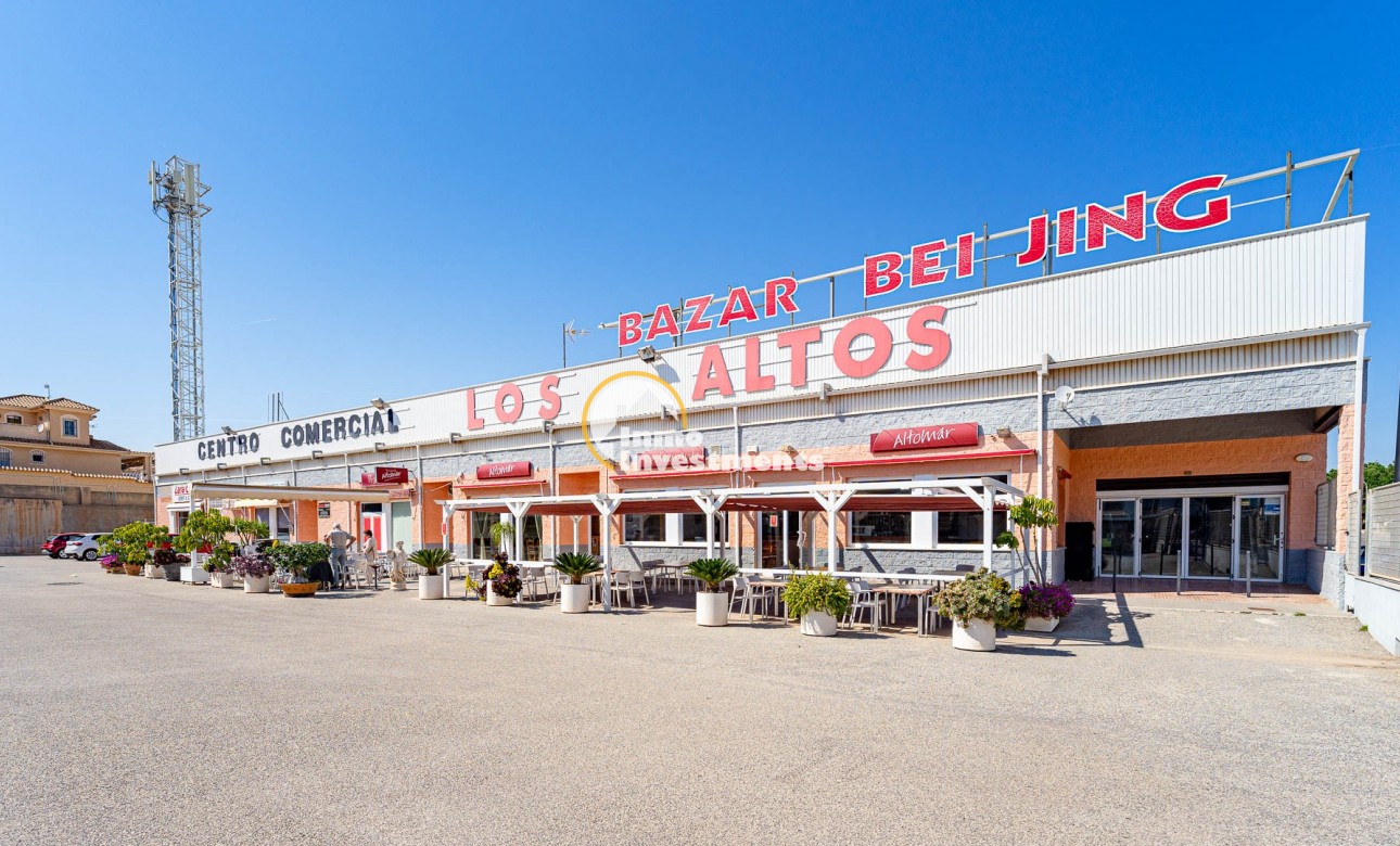 Resale - Bungalow - Los Altos